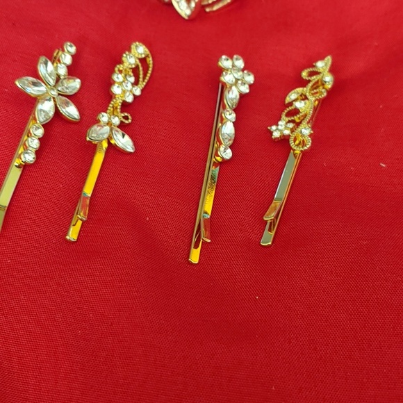 SALE  4 clips. Pony tail Holder. Fancy - Picture 2 of 2